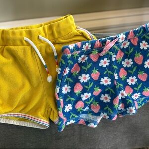 Mini Boden printed toweling shorts size 8y - 2 pairs